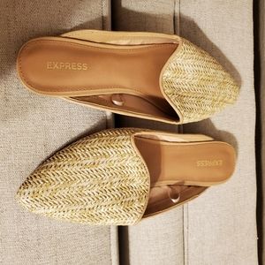 New with tag Wicker sliders